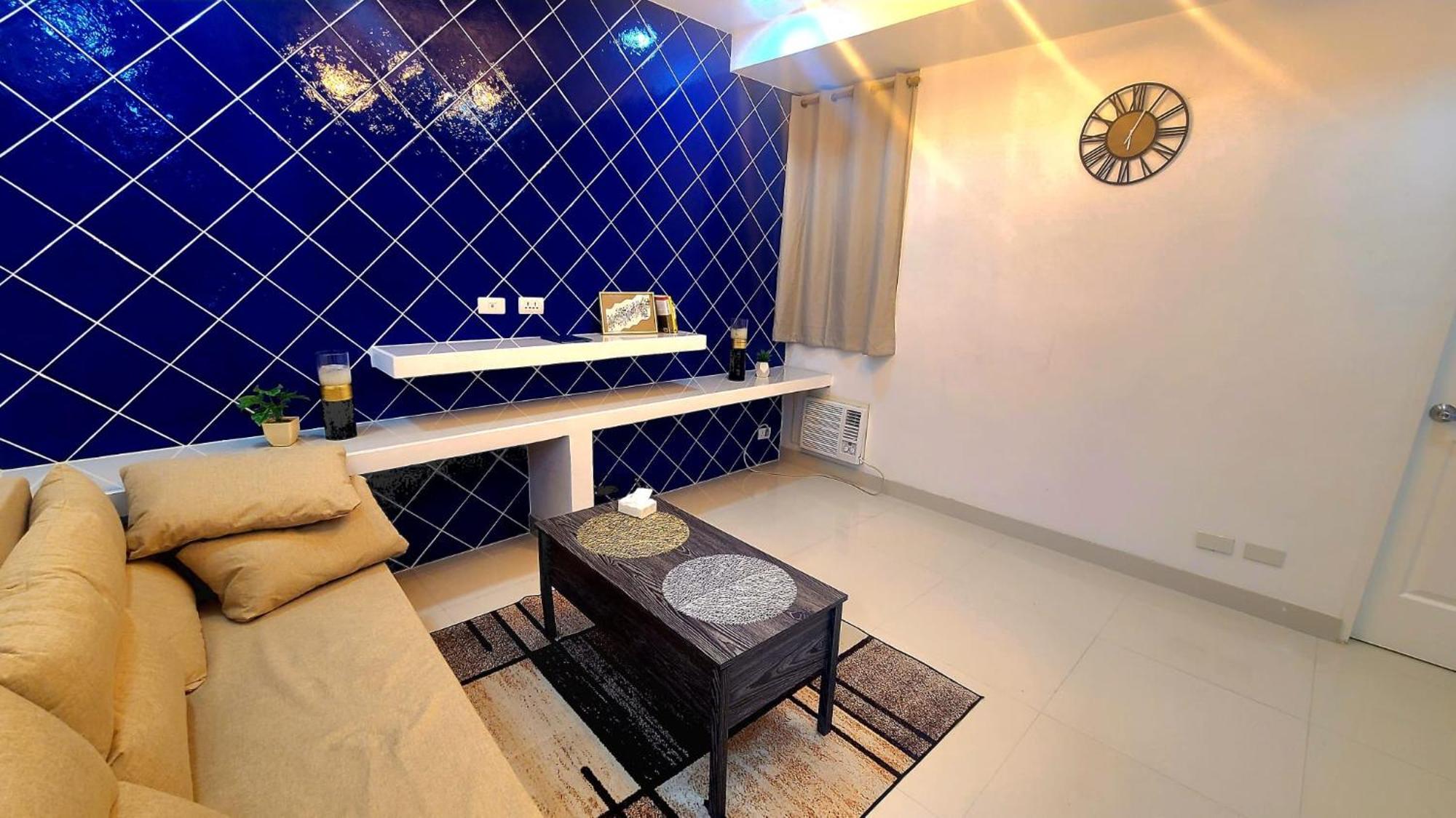 Bgc Beautiful Large 1 Bedroom Sleeps 3 Adults Manila